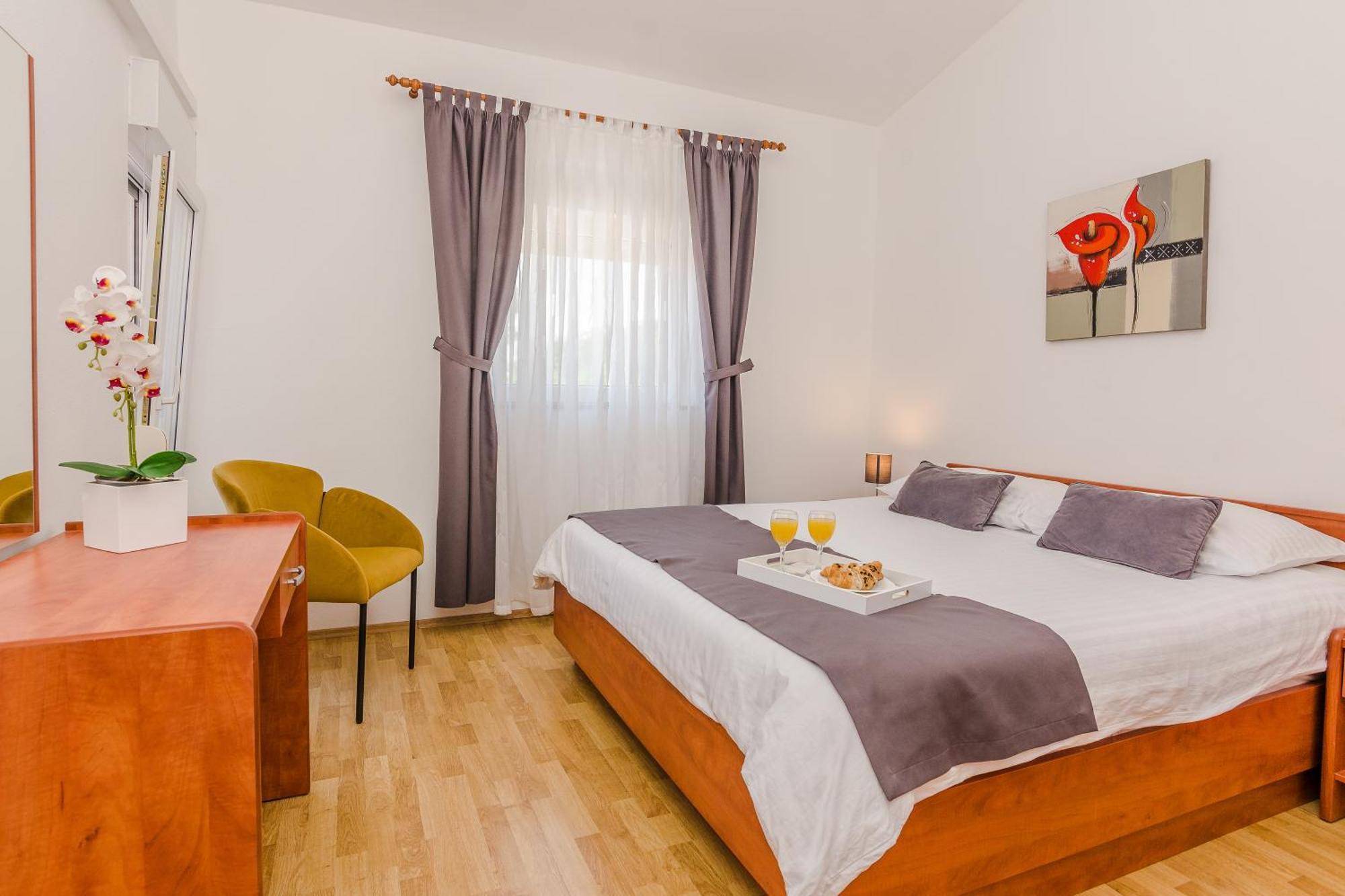 Apartmani Tomeri 斯塔利格拉德-帕克利尼卡 外观 照片